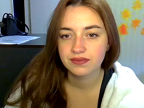 daniella brun online show from October 20, 2025, 7:42 am