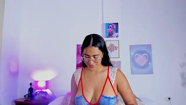 tyra bankss  online show from October 10, 2025, 7:13 pm