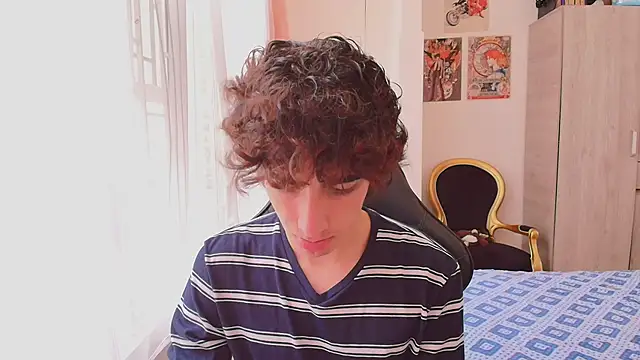 Snapshot of Nude_Boy18 chatting on October 28, 2025, 5:26 pm Nude Boy18 online show from October 28, 2025, 5:26 pm