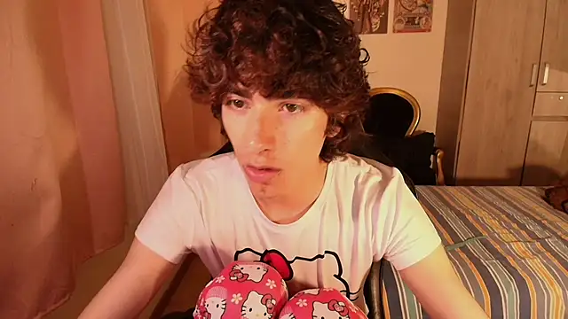 Snapshot of Nude_Boy18 chatting on November 3, 2025, 1:51 am Nude Boy18 online show from November 3, 2025, 1:51 am