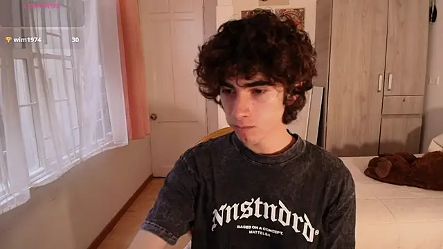 Snapshot of Nude_Boy18 chatting on November 10, 2025, 10:09 pm Nude Boy18 online show from November 10, 2025, 10:09 pm