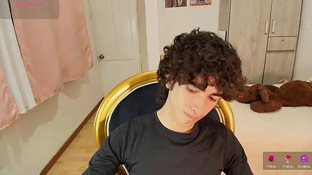 Snapshot of Nude_Boy18 chatting on November 12, 2025, 12:11 am Nude Boy18 online show from November 12, 2025, 12:11 am