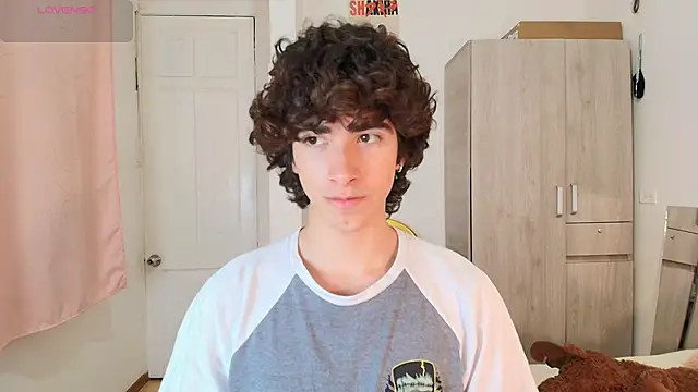 Snapshot of Nude_Boy18 chatting on November 20, 2025, 5:29 am Nude Boy18 online show from November 20, 2025, 5:29 am