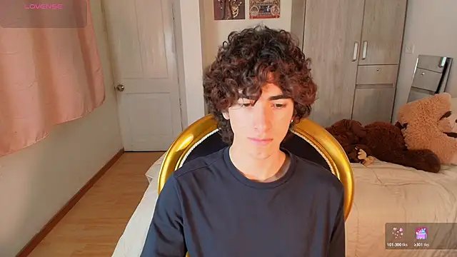 Snapshot of Nude_Boy18 chatting on November 22, 2025, 1:37 am Nude Boy18 online show from November 22, 2025, 1:37 am