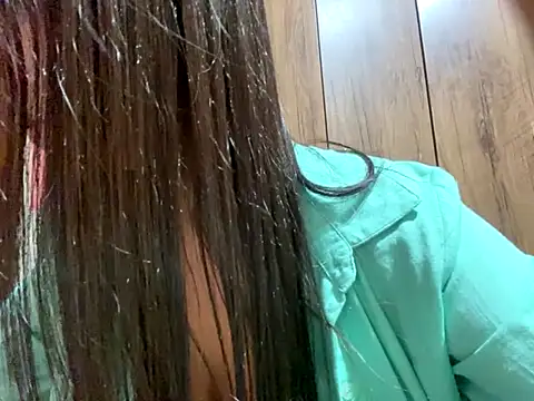 lucioliveira online show from September 23, 2025, 1:47 pm