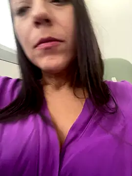 lucioliveira online show from October 9, 2025, 3:10 pm