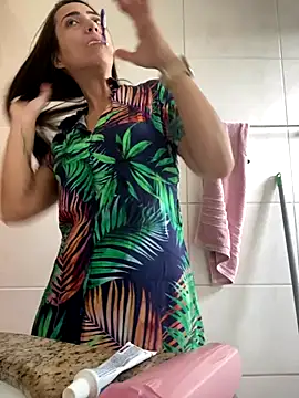 lucioliveira online show from November 5, 2025, 1:44 pm