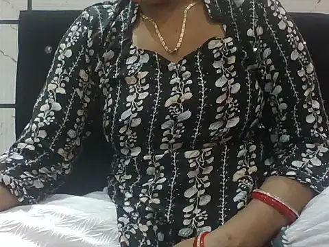 Snapshot of VNDANA_ chatting on September 28, 2025, 6:24 pm VNDANA  online show from September 28, 2025, 6:24 pm