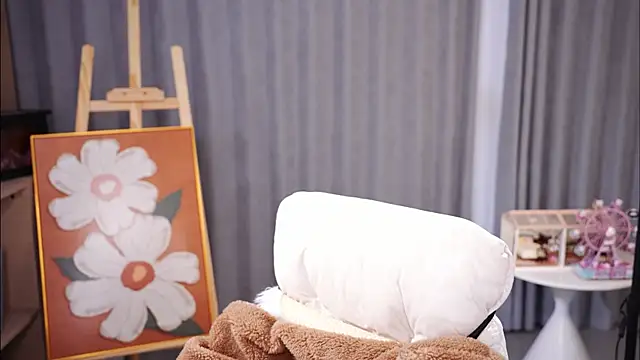 karina0703 online show from December 17, 2025, 9:37 am