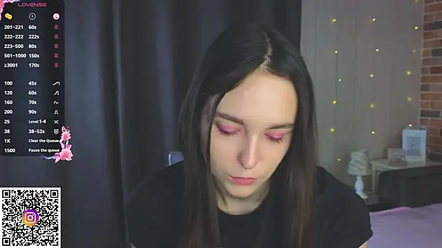 SoftieDream online show from November 29, 2025, 6:27 am