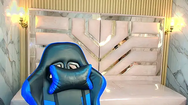 zoe r  online show from October 22, 2025, 3:18 am