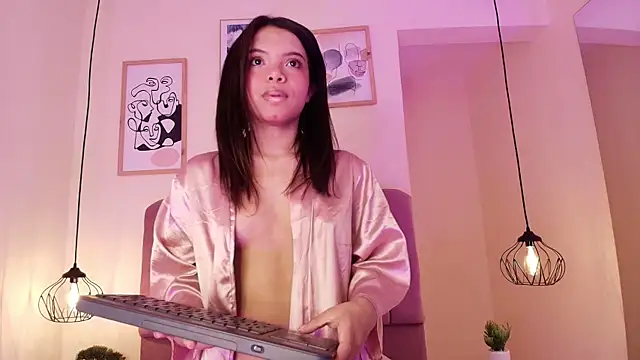 Snapshot of Isabelgh_ chatting on October 29, 2025, 3:42 am Isabelgh online show from October 29, 2025, 3:42 am