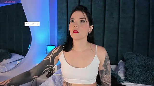 Snapshot of kate_cass chatting on December 15, 2025, 3:33 am kate cass online show from December 15, 2025, 3:33 am