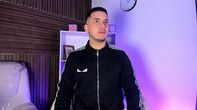 Snapshot of Axel_grey_ chatting on November 26, 2025, 12:17 pm Axel grey online show from November 26, 2025, 12:17 pm