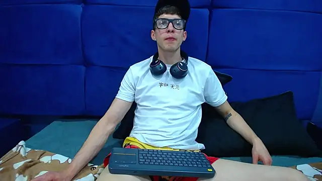 Jheampiiero online show from September 26, 2025, 2:43 pm