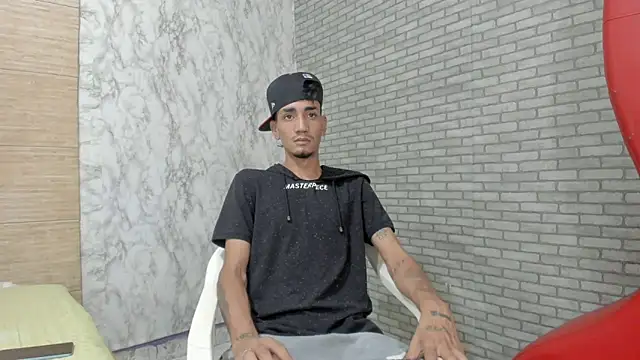 Sexvergon 26 online show from November 17, 2025, 7:52 pm