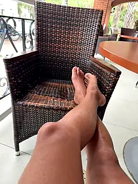 Jonypink10 online show from October 27, 2025, 1:04 pm