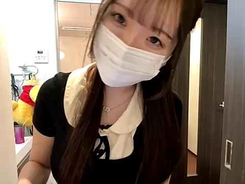 Snapshot of nano-da-u chatting on October 25, 2025, 5:51 pm nano-da-u online show from October 25, 2025, 5:51 pm