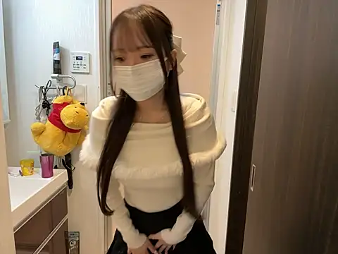 Snapshot of nano-da-u chatting on October 31, 2025, 7:04 pm nano-da-u online show from October 31, 2025, 7:04 pm