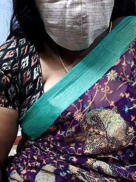 Snapshot of TAMIL_ELAKKIYA chatting on November 14, 2025, 8:13 am TAMIL ELAKKIYA online show from November 14, 2025, 8:13 am