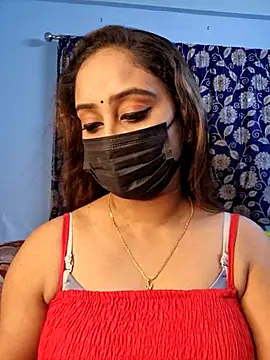 Cute-lusi online show from September 10, 2025, 3:45 pm