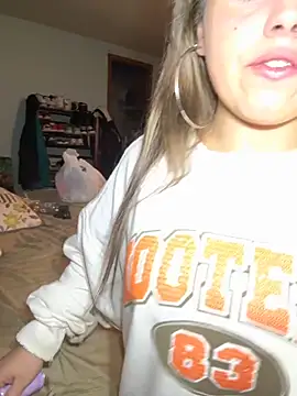 Snapshot of JuicyExxxperience chatting on September 30, 2025, 12:54 pm JuicyExxxperience online show from September 30, 2025, 12:54 pm