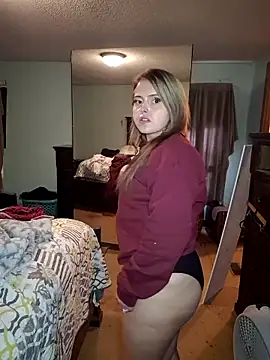 Snapshot of JuicyExxxperience chatting on November 18, 2025, 2:10 pm JuicyExxxperience online show from November 18, 2025, 2:10 pm