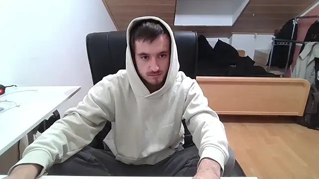 Snapshot of Bez3ybik chatting on October 29, 2025, 12:46 am Bez3ybik online show from October 29, 2025, 12:46 am