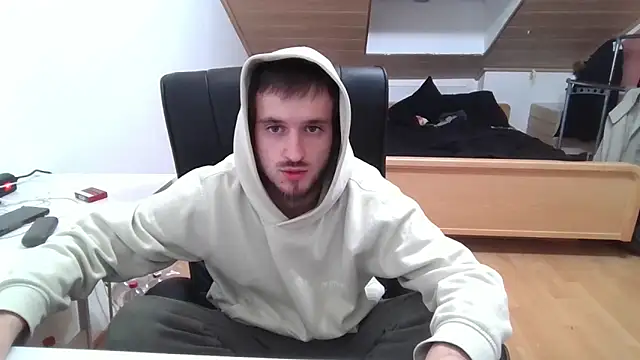 Snapshot of Bez3ybik chatting on November 12, 2025, 6:08 pm Bez3ybik online show from November 12, 2025, 6:08 pm