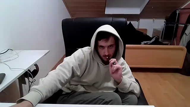 Snapshot of Bez3ybik chatting on November 17, 2025, 11:21 pm Bez3ybik online show from November 17, 2025, 11:21 pm