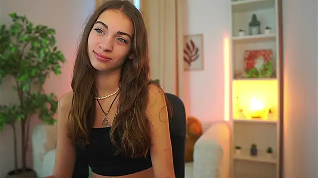 Snapshot of Sophie__Nice chatting on September 24, 2025, 1:47 pm Sophie Nice online show from September 24, 2025, 1:47 pm