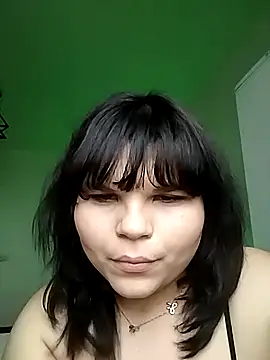 Snapshot of SophieErotica chatting on December 17, 2025, 1:39 pm SophieErotica online show from December 17, 2025, 1:39 pm