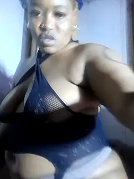 Snapshot of BigAssjuicy26 chatting on October 29, 2025, 6:09 pm BigAssjuicy26 online show from October 29, 2025, 6:09 pm