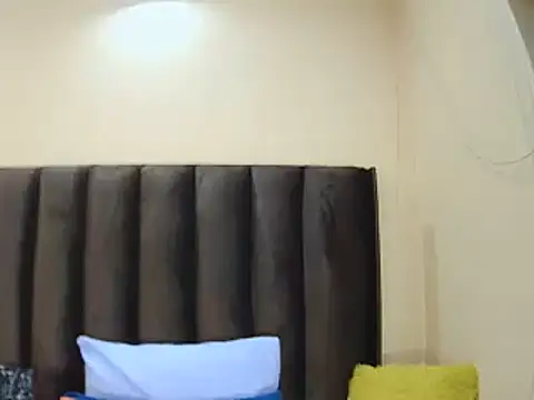 Snapshot of BigAssjuicy26 chatting on November 12, 2025, 5:13 pm BigAssjuicy26 online show from November 12, 2025, 5:13 pm