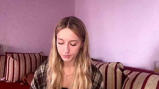 Jetta Corsacami online show from September 15, 2025, 1:55 pm