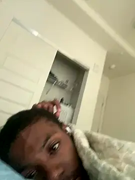 Snapshot of huhgtr chatting on November 18, 2025, 7:51 pm huhgtr online show from November 18, 2025, 7:51 pm