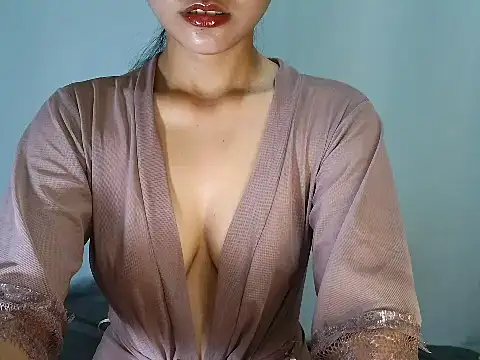 Sweet thea19 online show from October 19, 2025, 4:40 pm