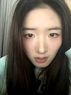 Moonlight-23 online show from November 17, 2025, 12:22 pm