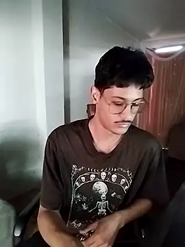 Snapshot of Mago666_ chatting on October 3, 2025, 6:49 pm Mago666  online show from October 3, 2025, 6:49 pm