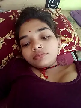 Snapshot of Hitsda chatting on October 6, 2025, 6:33 am Hitsda online show from October 6, 2025, 6:33 am