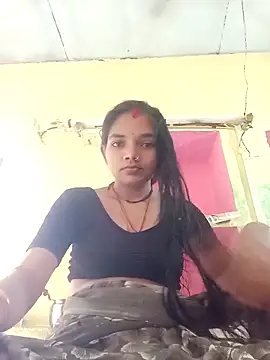 Snapshot of Hitsda chatting on November 5, 2025, 8:47 am Hitsda online show from November 5, 2025, 8:47 am