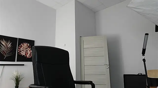 Snapshot of Richard_Dullas chatting on October 2, 2025, 12:12 pm Richard Dullas online show from October 2, 2025, 12:12 pm