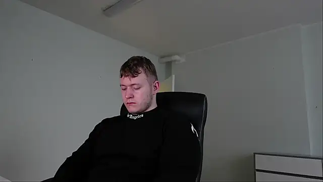 Snapshot of Richard_Dullas chatting on October 27, 2025, 1:26 pm Richard Dullas online show from October 27, 2025, 1:26 pm