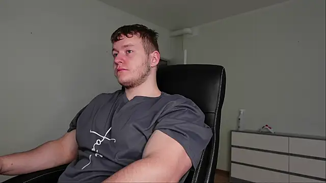 Snapshot of Richard_Dullas chatting on November 3, 2025, 7:31 am Richard Dullas online show from November 3, 2025, 7:31 am