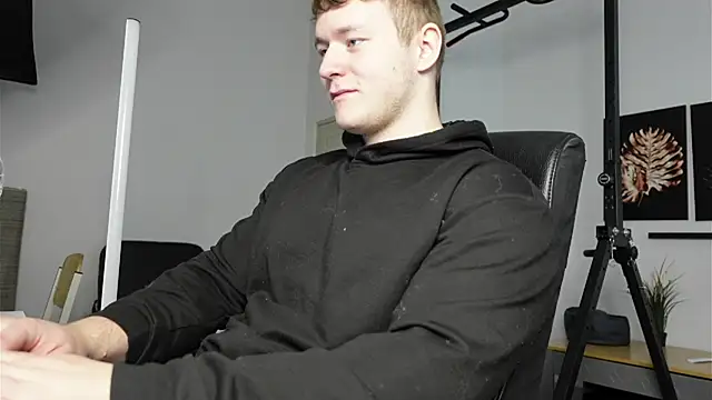 Snapshot of Richard_Dullas chatting on November 11, 2025, 11:21 am Richard Dullas online show from November 11, 2025, 11:21 am