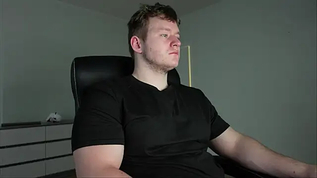 Snapshot of Richard_Dullas chatting on November 22, 2025, 6:45 am Richard Dullas online show from November 22, 2025, 6:45 am