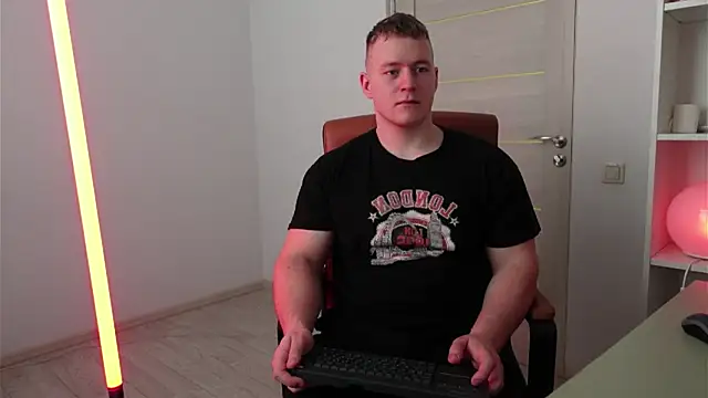 Snapshot of Richard_Dullas chatting on November 23, 2025, 7:19 am Richard Dullas online show from November 23, 2025, 7:19 am