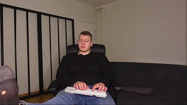 Snapshot of Richard_Dullas chatting on December 3, 2025, 8:18 pm Richard Dullas online show from December 3, 2025, 8:18 pm