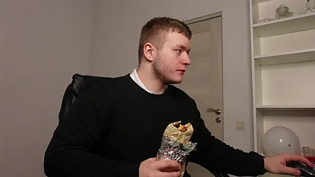 Snapshot of Richard_Dullas chatting on December 14, 2025, 2:11 pm Richard Dullas online show from December 14, 2025, 2:11 pm