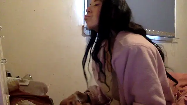 Snapshot of Bellababexox chatting on October 15, 2025, 2:06 pm Bellababexox online show from October 15, 2025, 2:06 pm